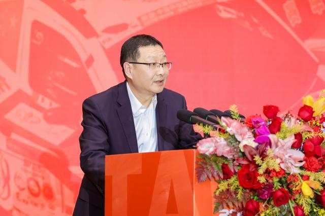 1770273019439002876.jpg LPR_9870-4367160596.jpg